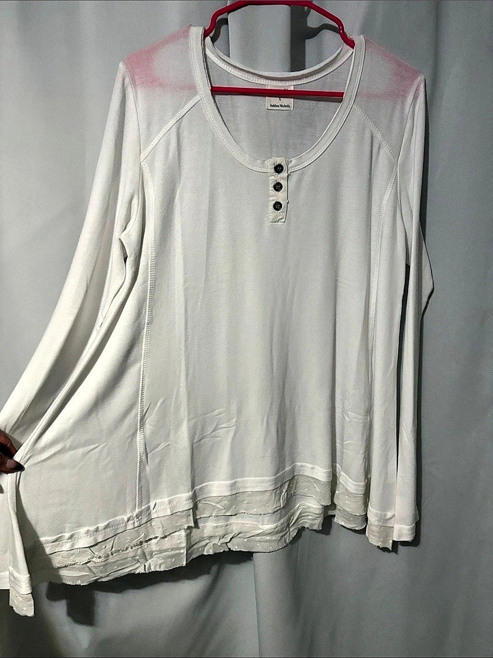 amaryllis Long Sleeve Layered Hem in White Size XL